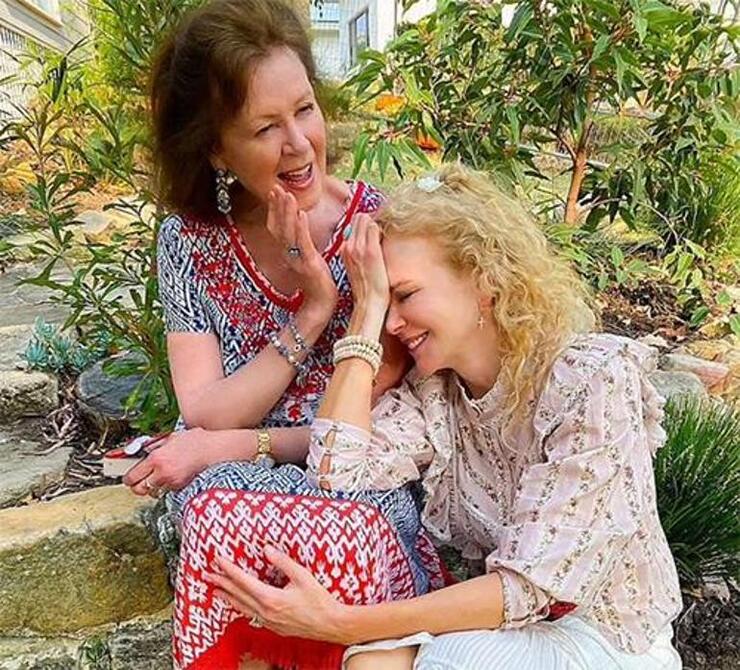 Nicole Kidman'ın Duygusal Anları: Ailesini Kaybetmenin Verdiği Acıyla Ödül Töreninde Gözyaşları döktü