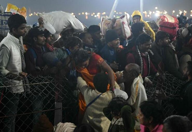 Hindistan'da Kumb Mela Festivali'nde İzdiham Felaketi: Çok Sayıda Can Kaybı!