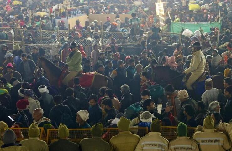 Hindistan'da Kumb Mela Festivali'nde İzdiham Felaketi: Çok Sayıda Can Kaybı!