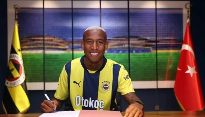 Fenerbahçe, Anderson Talisca ile 1.5 yıllık sözleşme imzaladı