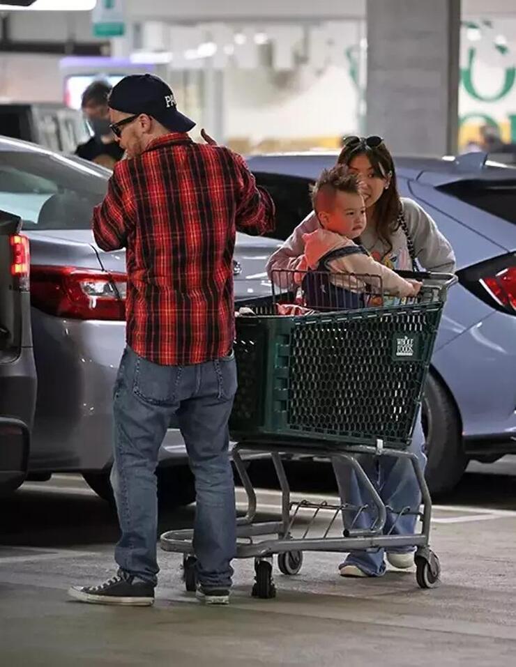 Macaulay Culkin: Eski Çocuk Yıldız Artık Bir Aile Babası