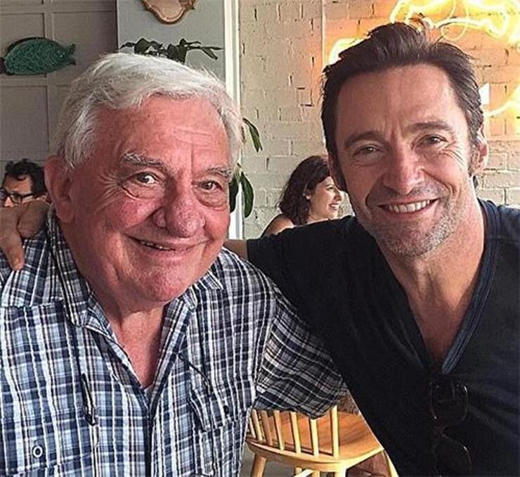 Hugh Jackman'ın annesi tarafından terk edilmesi ve çocukluğundaki travmalarıyla başa çıkma süreci.