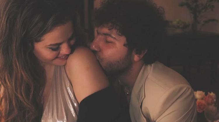 Selena Gomez'un Mutlu İlişkisi: Benny Blanco ile Yeni Bir Başlangıç