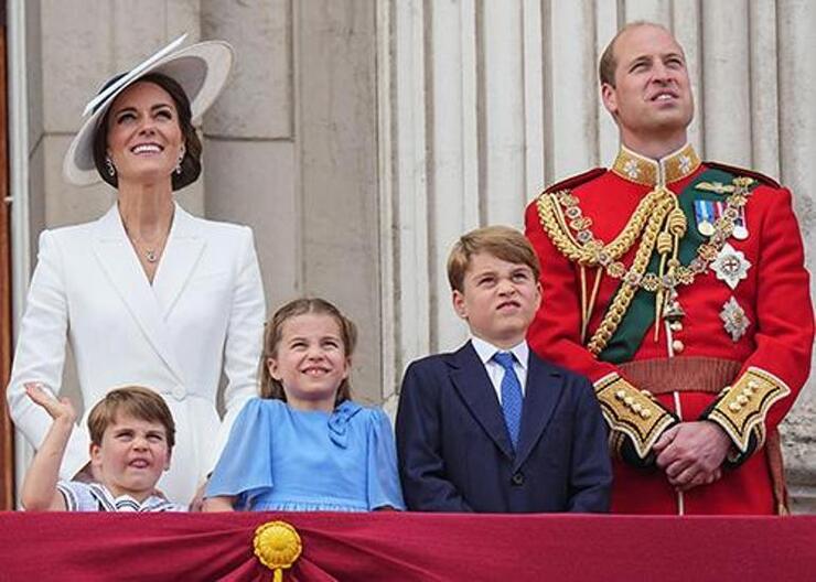 Kate Middleton'un endişesi: Anne kalbi başka!

Kate Middleton, çocuklarının mutluluğu ve birbirleriyle iyi geçinmeleri için çaba harcıyor.