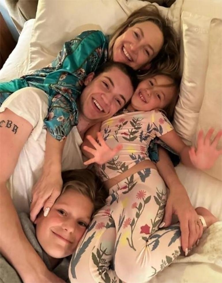 Kate Hudson'ın Farklı İlişkilerinden Üç Çocuk… Ailem Yamalı Bohça Gibi!