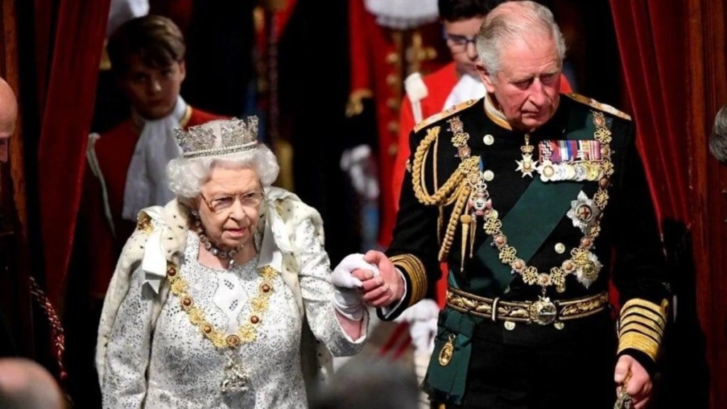 Kral Charles, Kraliçe Elizabeth'i Geride Bıraktı