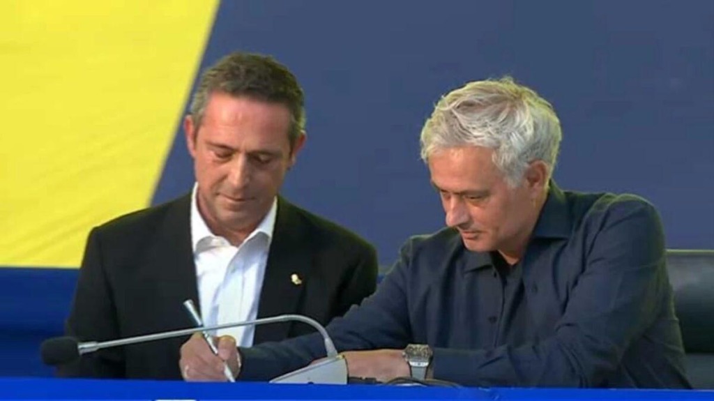 Jose Mourinho, Fenerbahçe'de! Ali Koç İle İmza Töreni Gerçekleşti